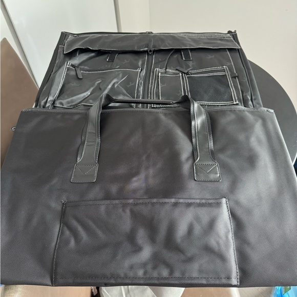 Draftkings Travel Bag & Toiletry Bag (Dopp Kit) New - Picture 4 of 10